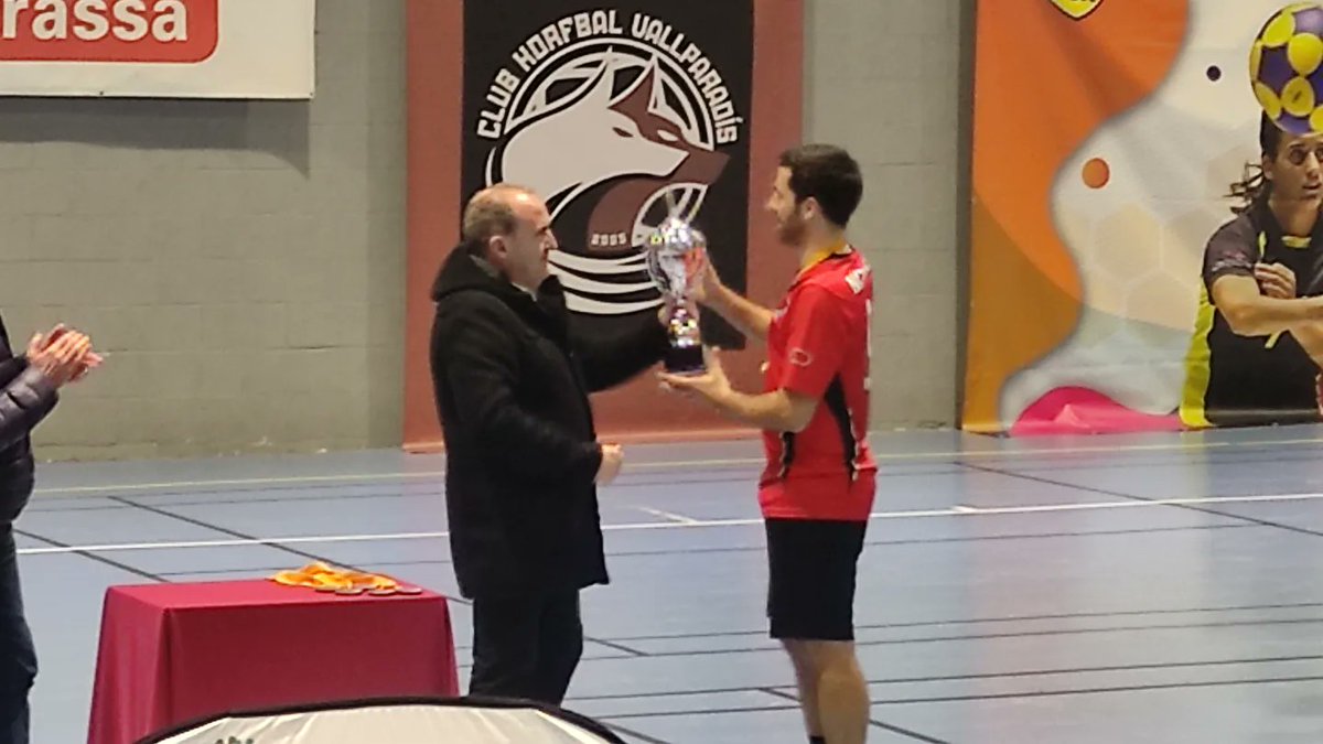 Nuestro <a href="/CKVallparadis/">CK Vallparadís</a> en la final IKF Korfball Champions League Satellite, enhorabuena por el gran partido y lucharlo hasta el último segundo 💪🏾👏🏾👏🏾. Felicidades al NC Benfica ganadores del título.#Terrassa