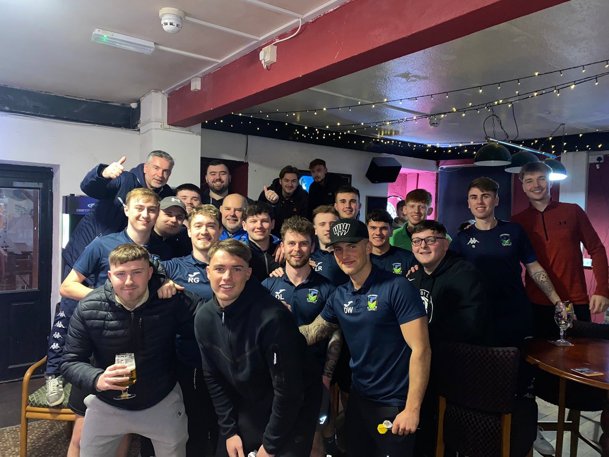 cwrt_herbert's tweet photo. ⚫️Results🔵
Another two massive wins for the colts. Both wins dedicated to Liam who is still in hospital after Wednesday nights double leg break! 1sts came from 2-1 down in the 90th min to beat @fc_grave 3-2. The 2nds cruised past @cilfrew_rovers 2nds 9-2! #youcolts #angels https://t.co/08t0JiFB90