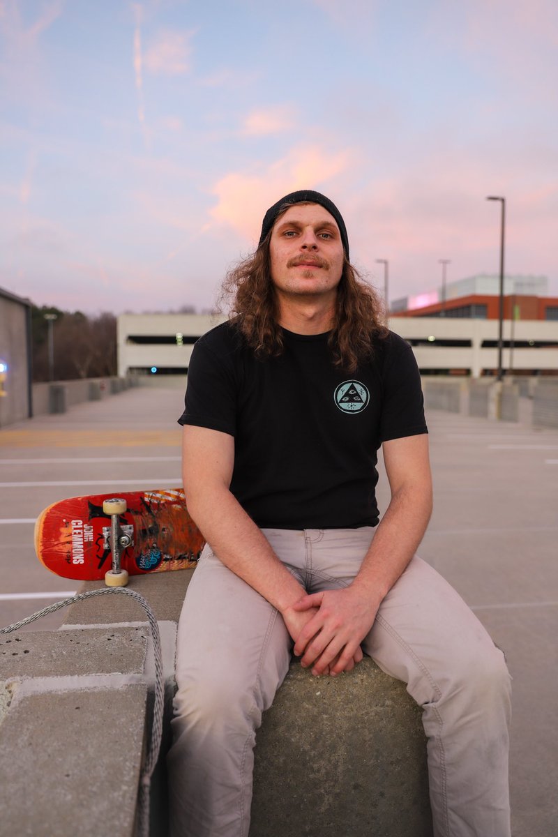 “Darth” OUT NOW! tweet media