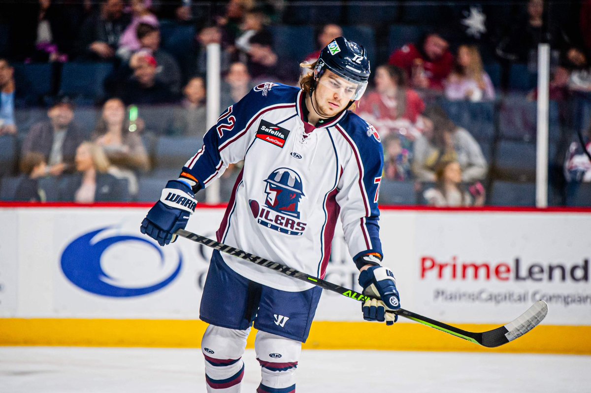 melissabimages's tweet image. A few shots from yesterday’s @AllenAmericans game against the @tulsa_oilers #RedRedRed #livinthered