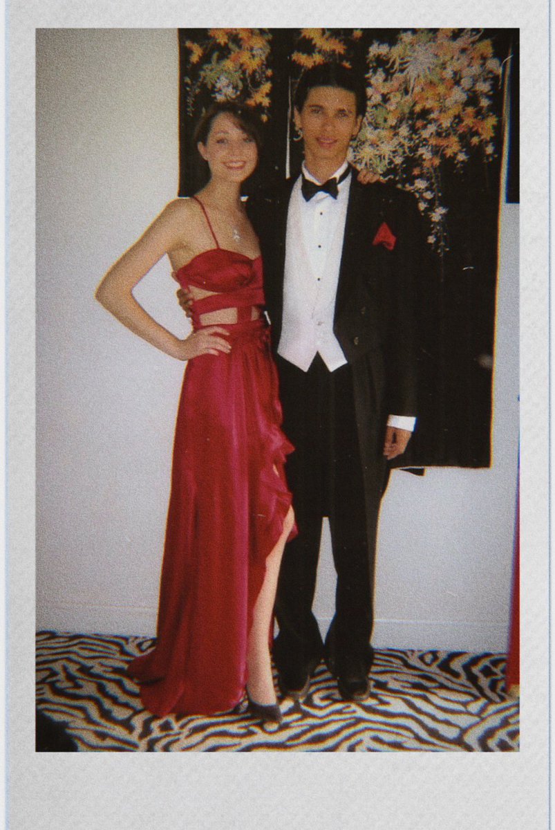 “made to love you” is out on 02/03 click the link in my bio to pre-save it!

me &amp; @dianawoodside circa 2009 senior prom! #madetoloveyou