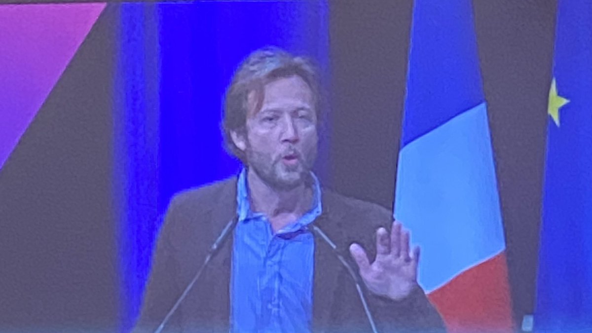 .<a href="/BorisVallaud/">Boris VALLAUD</a> au #CongresPS clôture la table ronde sur la #ReformesDesRetraites : « pour les femmes elles devront cotiser 2X plus que les hommes. La grande cause du quinquennat c’est donc le #patriarcat »