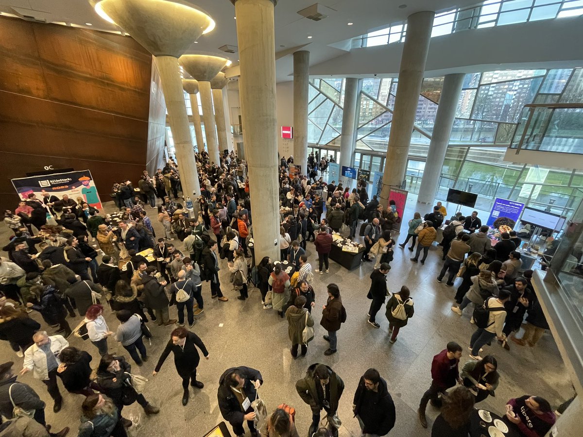 Llenazo maravilloso de la buena gente buena de <a href="/BilboStack/">BilboStack Conference</a> muchas caras conocidas y gran ambiente!
#bilbostack23 #event #tech