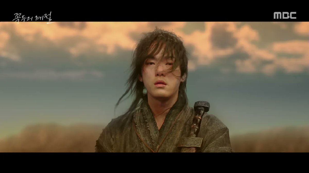 songjunghae's tweet photo. Actor with unrivaled concentration, excellent interpretation of scripts, and abundant expressions.

Look at his acting; his emotions are out of this world! No wonder the director praised Jung Hyun a lot!

#kokduseasonofdeity
#kokduseasonofdeityep2 #꼭두의계절 #KimJungHyun #김정현 https://t.co/CZrsQ0lnx3