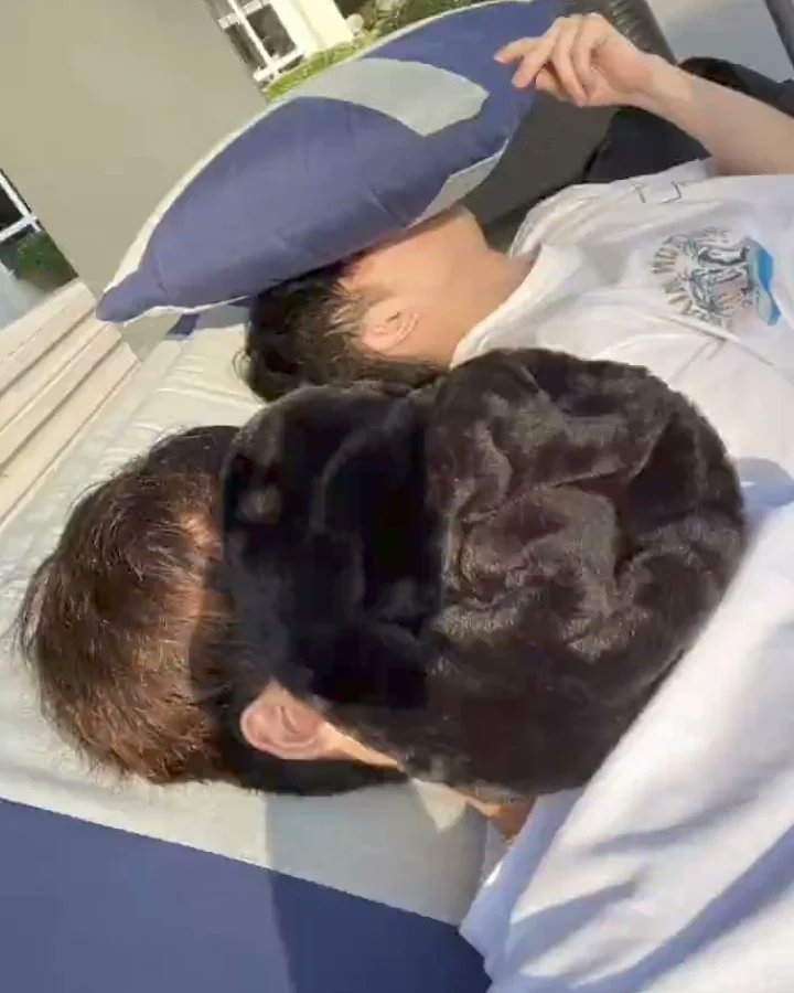 LatinPorchaow's tweet photo. Unas fotitos del vídeo que Chaow de su estadia en el hotel cross y como no fotos poryut por qué el que no juega no pierde https://t.co/Jsjc1TmlEV