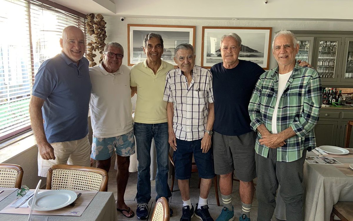 Some pictures are worth 1.000.000 words! 

Algumas fotos valem 1.000.000 de palavras!

#Gracie #GracieJiujitsu #RorionGracie #DietaGracie #BeHealthy #BJJ #JiuJitsu #thegraciewithin