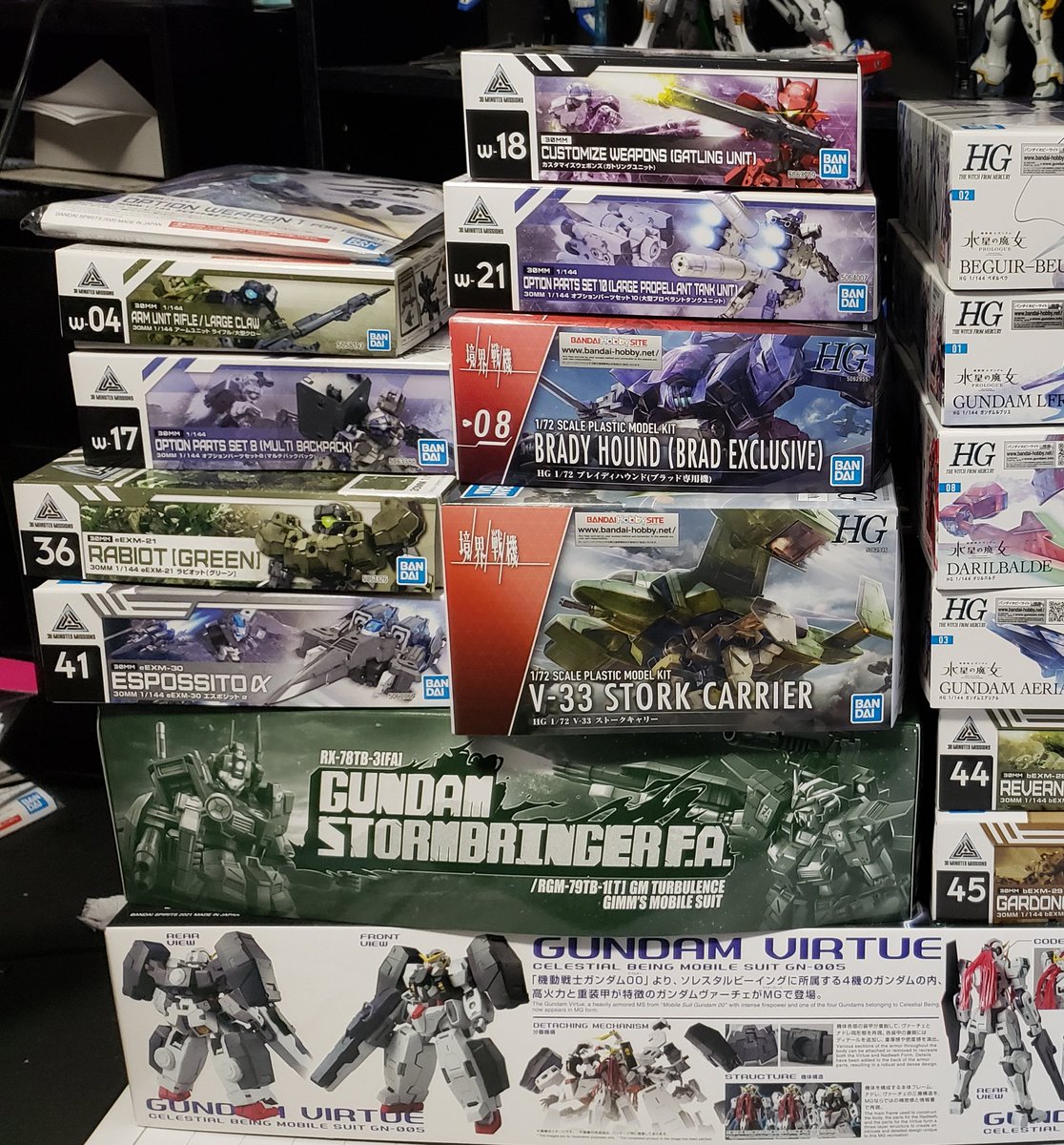 GKaiserAGE7's tweet photo. By the Gunpla Gods I have let my backlog of Gunpla and mecha kits get too big! I best get to building but not sure where to start lol! #gunpla #gundam #bandai #mobilesuitgundam #BANDAISPIRITS https://t.co/n1a3C95NvQ