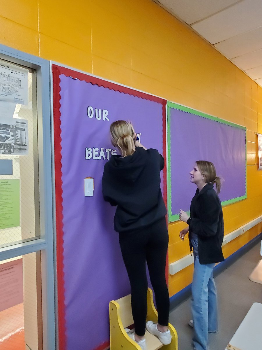 AbirOthman's tweet photo. Great week of classroom visits @AndrewHS_d230! T-Bolts perfecting their craft in CTE! Enjoyed visits with @jameholt31 in Culinary 1, Math &amp; Construction &amp; Teacher Internship! @VJA_FCS, @Mr_Vasich, @Nussbaum_VJA
#BoltUp https://t.co/kSAxbVVsLI