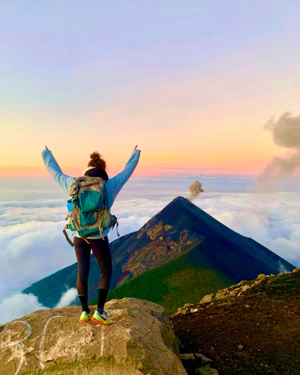 hackerparadise's tweet image. 1 SPOT LEFT! 🔥 #Antigua #Guatemala | Apr 2 - 29 | &quot;Everyones new favorite destination&quot;.

Charming streets, brightly colored architecture, overnight hikes to see Volcán Fuego erupting against the morning sky!

Apply Today: bit.ly/HP-Apply

#WorkFromAnywhere #workandtravel