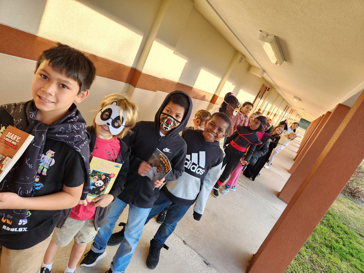 3rd grade <a href="/rjlCardinals/">RJ Longstreet Elementary</a> had a great #CelebrateLiteracyWeek with so many fun activities! <a href="/Cass_Stewart/">Cassandra L. Stewart</a>