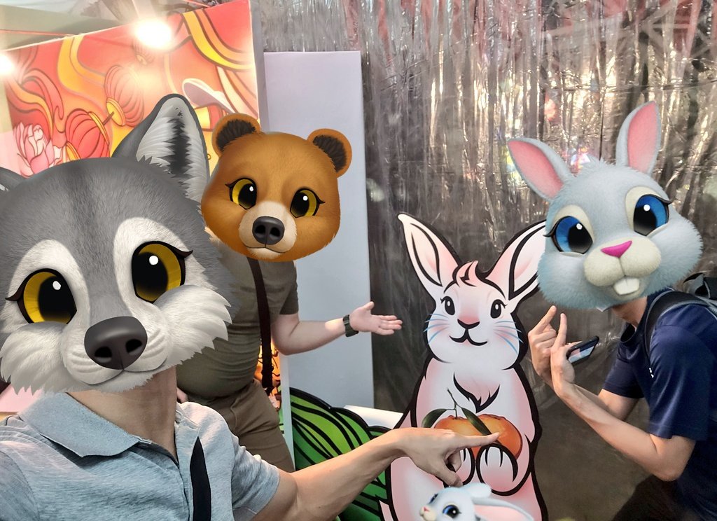 Gyrowoof's tweet image. Happy Lunar new year of the #Rabbit from the #GoodtimesGang! #fuzzballs #lanterns #yusheng  #Goodtimes @Adaoz_Artz @Texadaeus