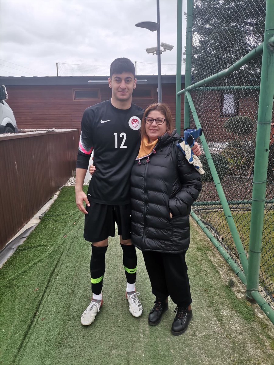 Her zaman daha iyi olmak için mücadelemi vericem şimdi fazlasından daha çok çalışma vakti #millitakım #samsunspor ❤️🤍