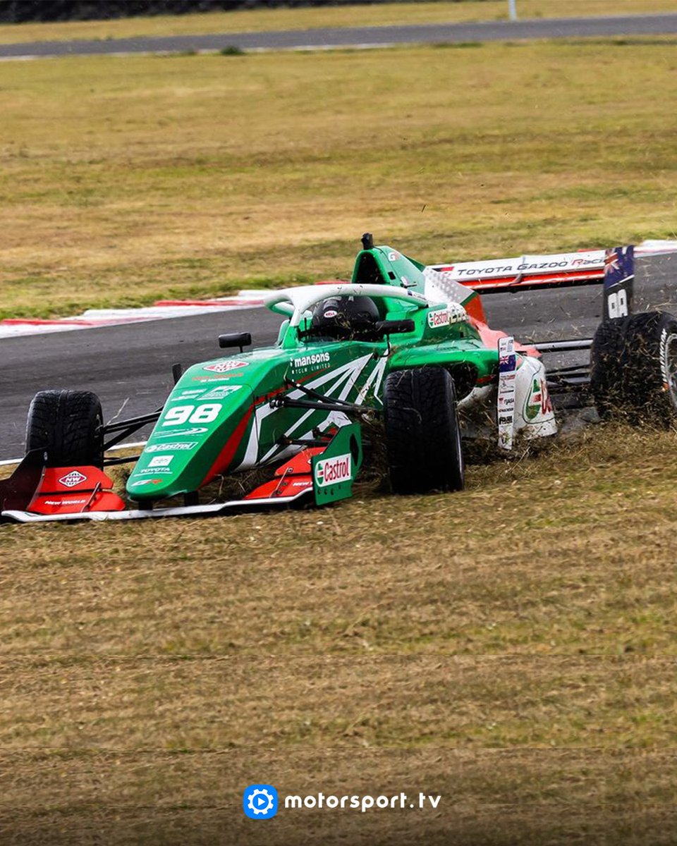MotorsportTV_UK's tweet image. Wet but action-filled day at Manfeild Circuit ☔ Join us LIVE for Qualifying 2 and Race 2 Formula Regional Oceania Championship this Sunday on Motorsport.tv ➡️ bit.ly/SSNZC

#Manfeild #FormulaOceania