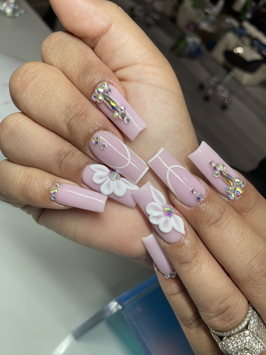 LOnailedit's tweet photo. Kosmo salon 361-334-3407 https://t.co/3ehVUkfVQs