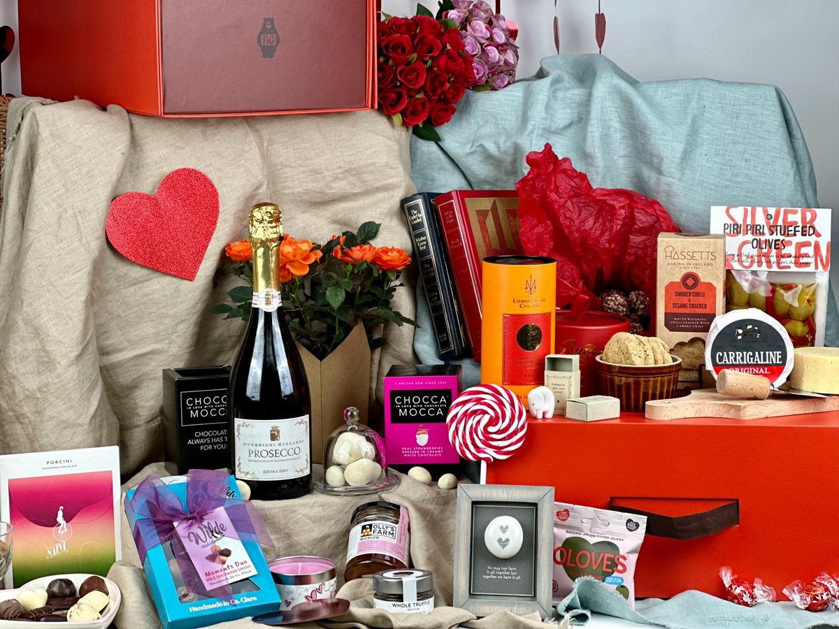 BasketsGalore's tweet photo. ❤️❤️❤️ It's #Competition Time! Follow &amp; RT to enter #prize draw to #win a romantic Valentine's Day Gift Basket. T&amp;C's via our blog. https://t.co/W1pIGxETPB #contest #valentines #valentinesday #valentinesdaygifts #valentinesgiftideas #giveaway #giveawayuk #giveaways #giveawayalert https://t.co/7e6p0jXSwA