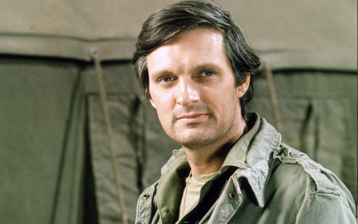 Happy 87th Birthday to Alan Alda! 