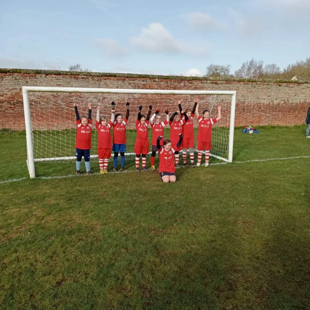 What a fab morning of football for our girls!!

Our year 5 team had an amazing cup game and our under9s also played in a fab friendly too.

Both teams worked their socks off and all girls should be so proud of themselves. Plenty of smiles too 😊