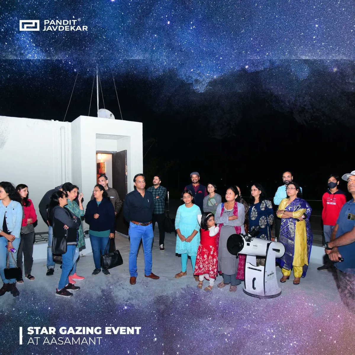 VaikhariK's tweet photo. Star Gazing - A treat for your eyes. Here are a few glimpses from the Star Gazing Event at Aasamant, where the invitees witnessed pure joy in its true sense.  

#Stargazing #Sky #PanditJavdekar #ThePanditJavdekarExperience #TrueSenseHomes #Luxury #PuneRealEstate #Aasamant https://t.co/e0kNQ6ffVH