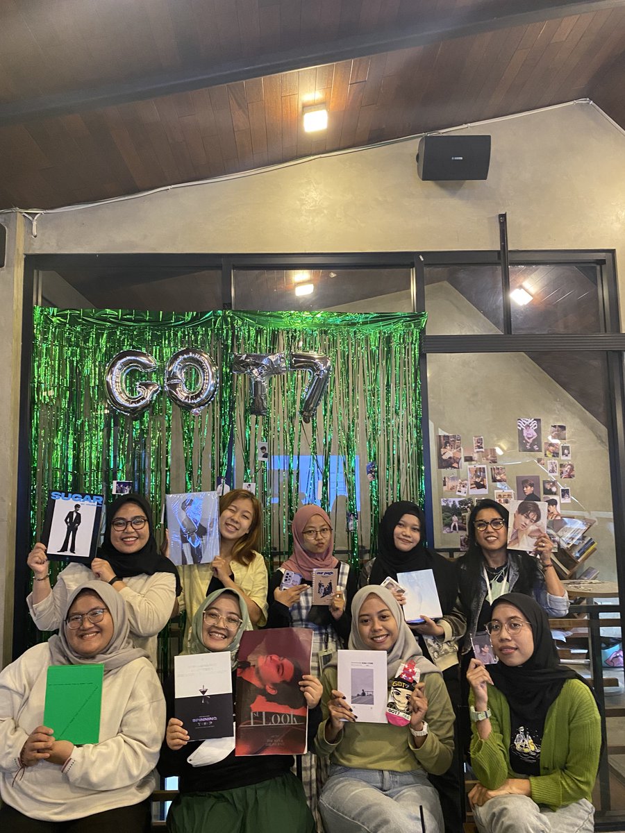 TakeMyHand_GOT7's tweet photo. - GAMES AND DOORPRIZE TIME - 

#GOT7 #갓세븐 #IGOT7 #TakeMyHandGOT7 #HouseofLoveGOT7 https://t.co/0IbXRuxFHb