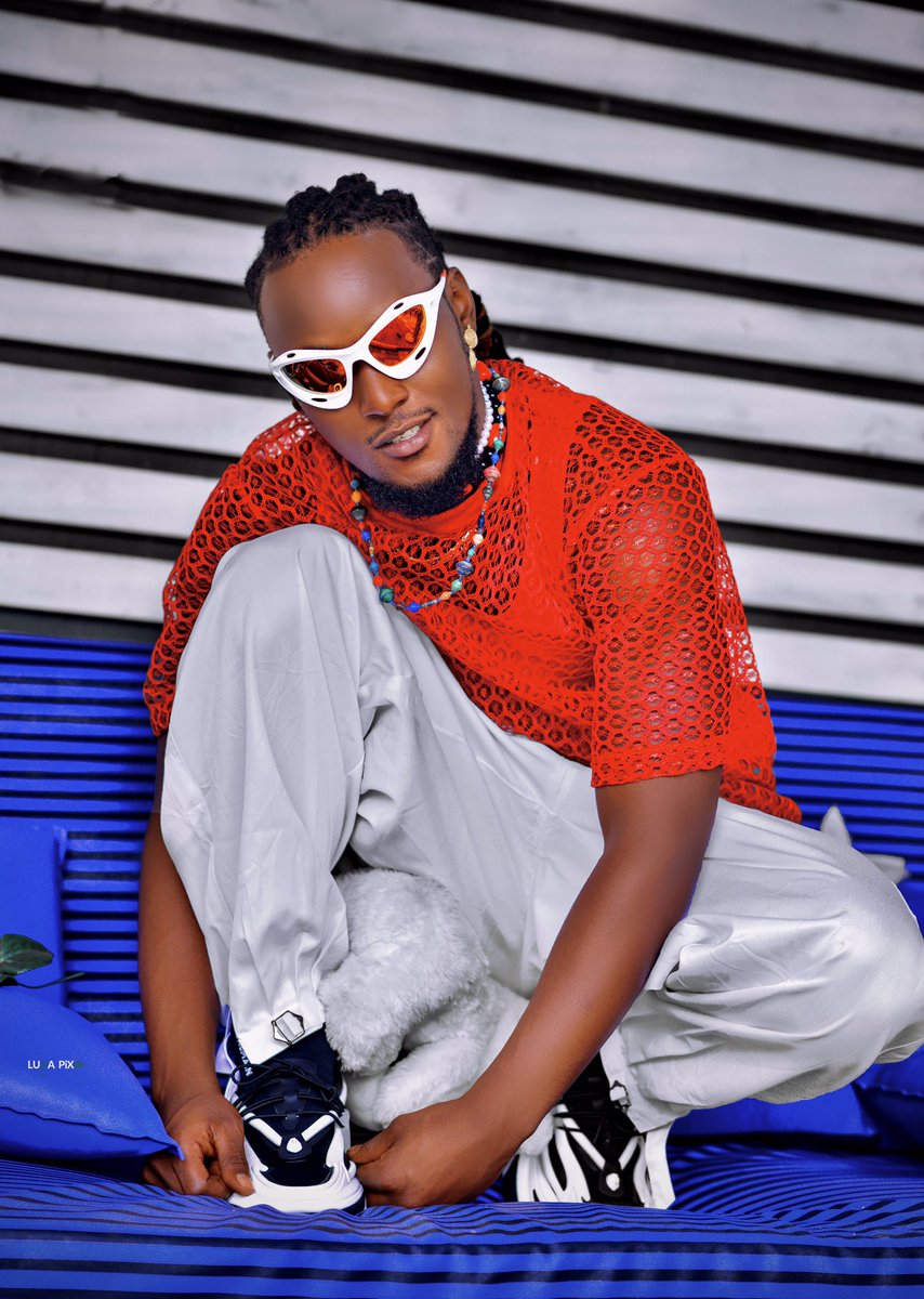 KimTempah's tweet photo. Hey #UOT am kindly introducing a new artist on board under #kamaivienmanagement 💯 
#yowa_shoky
#kt_photography #support https://t.co/CBNM20G75O