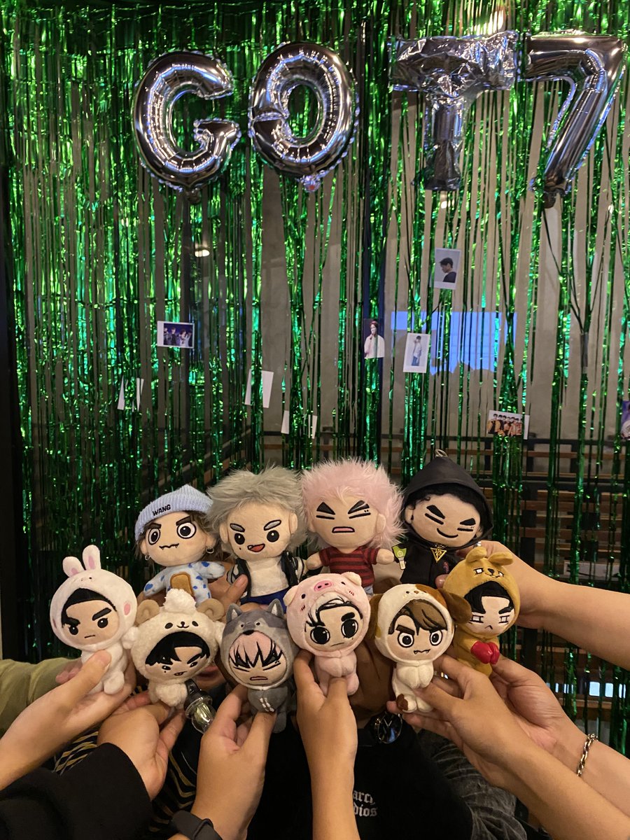 TakeMyHand_GOT7's tweet photo. Thank you to AHGASE who joined us for GOT7 9th Anniversary “House of LOVE : Reunion” 

See you at our next event 💚

#GOT7 #갓세븐 #IGOT7 #TakeMyHandGOT7 #HouseofLoveGOT7 https://t.co/aD16YZJphP