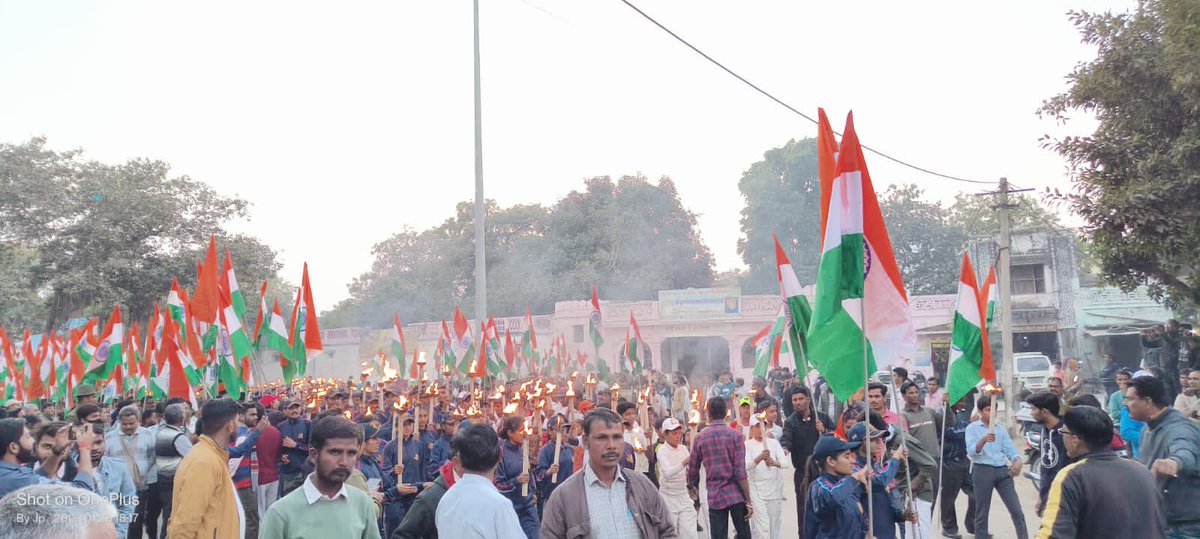 jagdishpratap8's tweet image. शहीद जवानों के परिवार और सिरोही जिले की जनता के लिए गर्व की बात है की हमारे विधायक महोदय @SanyamLodha66 ने शहीद स्मारक का निर्माण कराया....धन्यवाद सर जी🙏