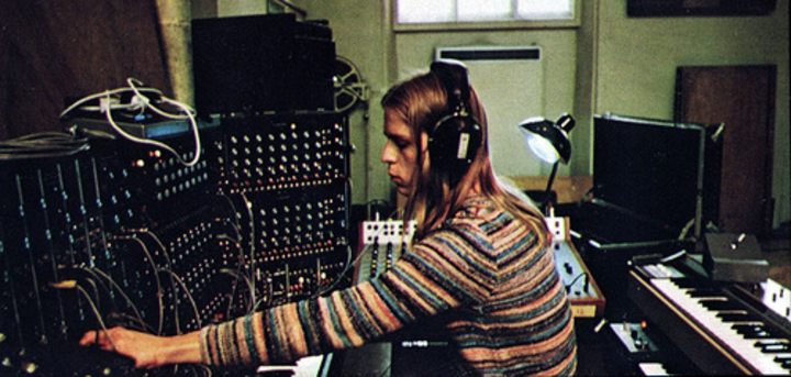 RockOthers's tweet image. ALMANACCO ROCK by @FabioLisci
#AlmanaccoRock #PeterBaumann #TangerineDream
Il 29 gennaio 1953 nasceva Peter Baumann fondatore nel 1971, con Edgar Froese e Christopher Franke dei  Tangerine Dream. Dopo una breve carriera solista, nel 1984 fondò la label Private Music.