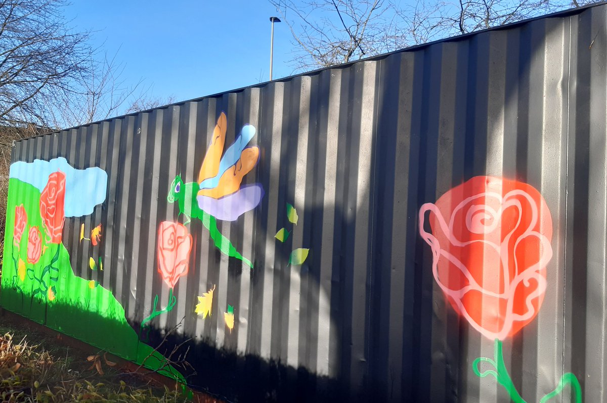 chr1stopherleo's tweet photo. Another perfect day for #BelfastMarathon training run #4 ... spotted some colourful artwork in Elder Park looking good!
#MarathonTraining #Belfast2023 #ElderPark #StreetArt #SouthsideRunning #SunnyRunning https://t.co/FOVWjNXfbM
