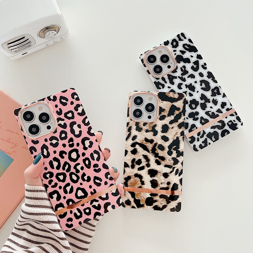 tweggo's tweet photo. Hot Korea Fashion Plating Leopard Pattern Phone Case For iPhone #iphone #iphonecase #iphone13 https://t.co/Q1fiAPpTvQ https://t.co/Bq9SeXzPAf