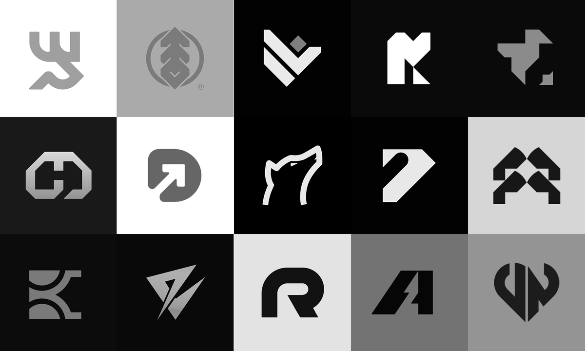 Hi im Alejandro🇻🇪, a graphic designer looking for new work opportunities 

I make logos
Streampacks
Headers
Flyers 
and what you need! See my work on Be.net/alehfx

Im actually open for commisions, Dm for inquires!🧡