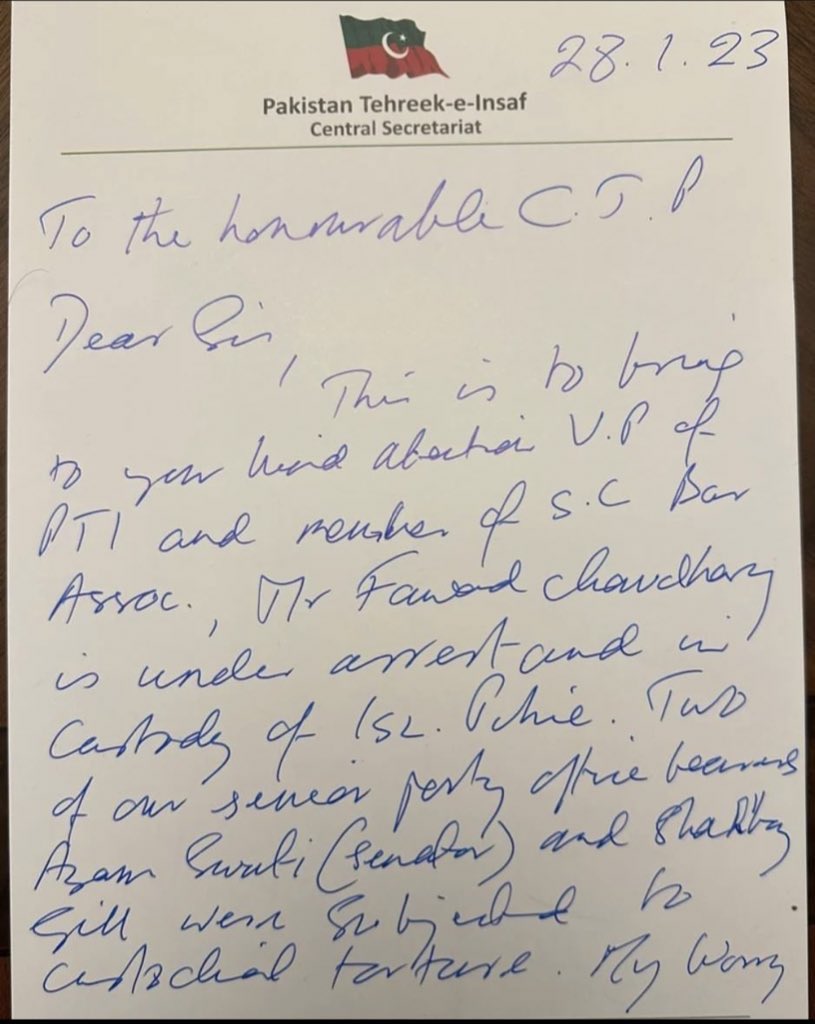 PTIofficial's tweet photo. چئیرمین تحریک انصاف عمران خان نے چیف جسٹس پاکستان کے نام خط لکھ دیا

دوران حراست سینئیر نائب صدر پی ٹی آئی فواد چوہدری کے آئینی حقوق کے تحفظ کی اپیل 

دوران حراست سینیٹر اعظم سواتی اور ڈاکٹر شہباز گل سے پیش آنے والے پرتشدد اور غیرانسانی سلوک کا حوالہ https://t.co/zn7nCm19qU