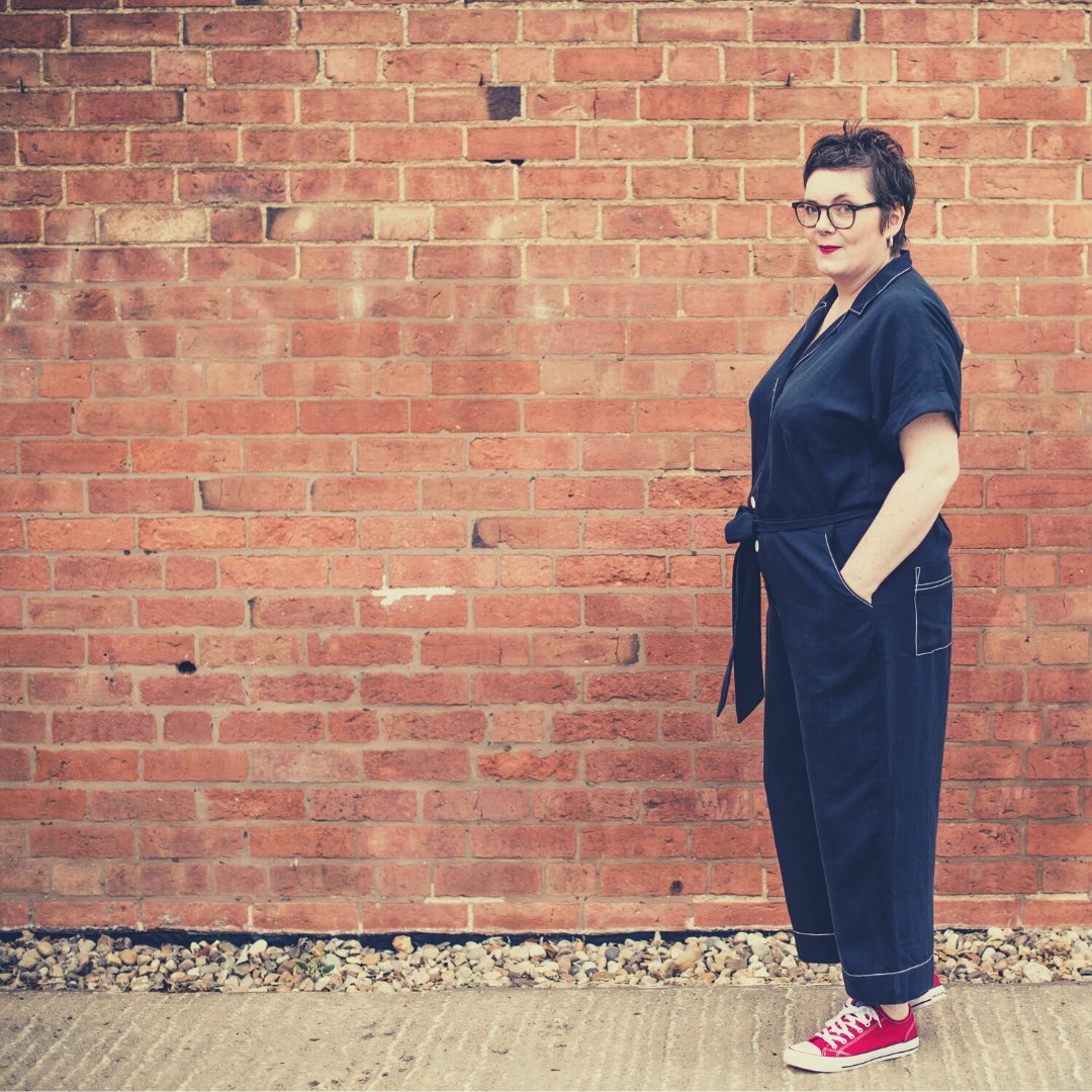 sewmesomething's tweet photo. We love the #CressidaJumpsuit. Most definitely one of our coolest patterns. If you were going to make up the #Cressida, what #fabric would you choose?
#smscressida #smspatterns #sms #sewyourownclothes #homemadeclothes #sewmesomething #indiesewingpatterns #sewingtechniques https://t.co/3mJ6VKupKb