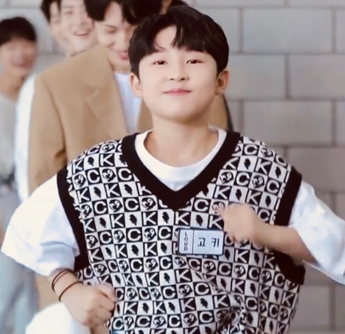 고키는지금처럼만하면돼
#I_Always_Love_Koki
고키는지금도충분히멋져
#고키_우리에게와줘서고마워
우리는고키그대로를사랑해