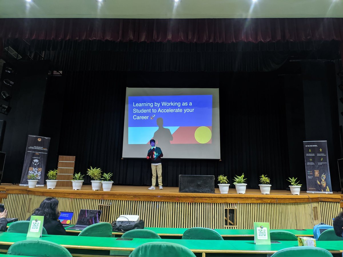 khushal_devops's tweet photo. Meetups like this makes you curious about how much there is to learn ♥️

Thanks a lot @Unnati_twts for organizing @D2D_conference 

Really feel like I should work harder 😅 https://t.co/Uhaadi2YKi