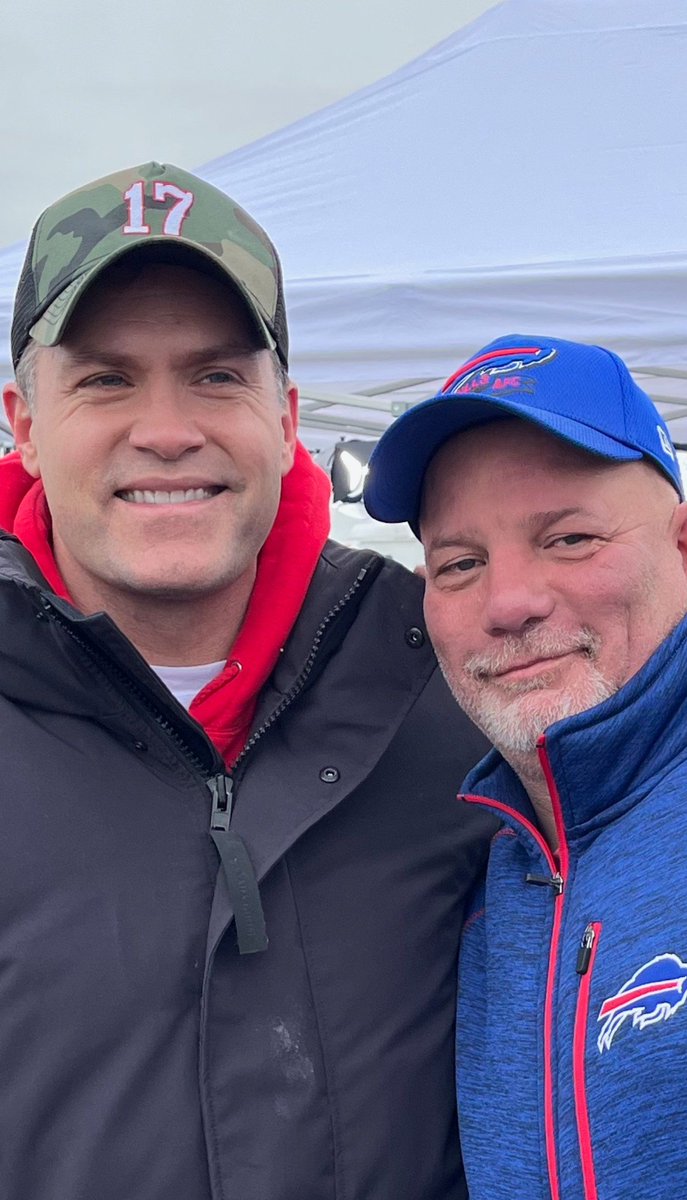 Meligans's tweet photo. .@KyleBrandt has a stool reserved next season! #BillsMafia https://t.co/6DgAJw53KC