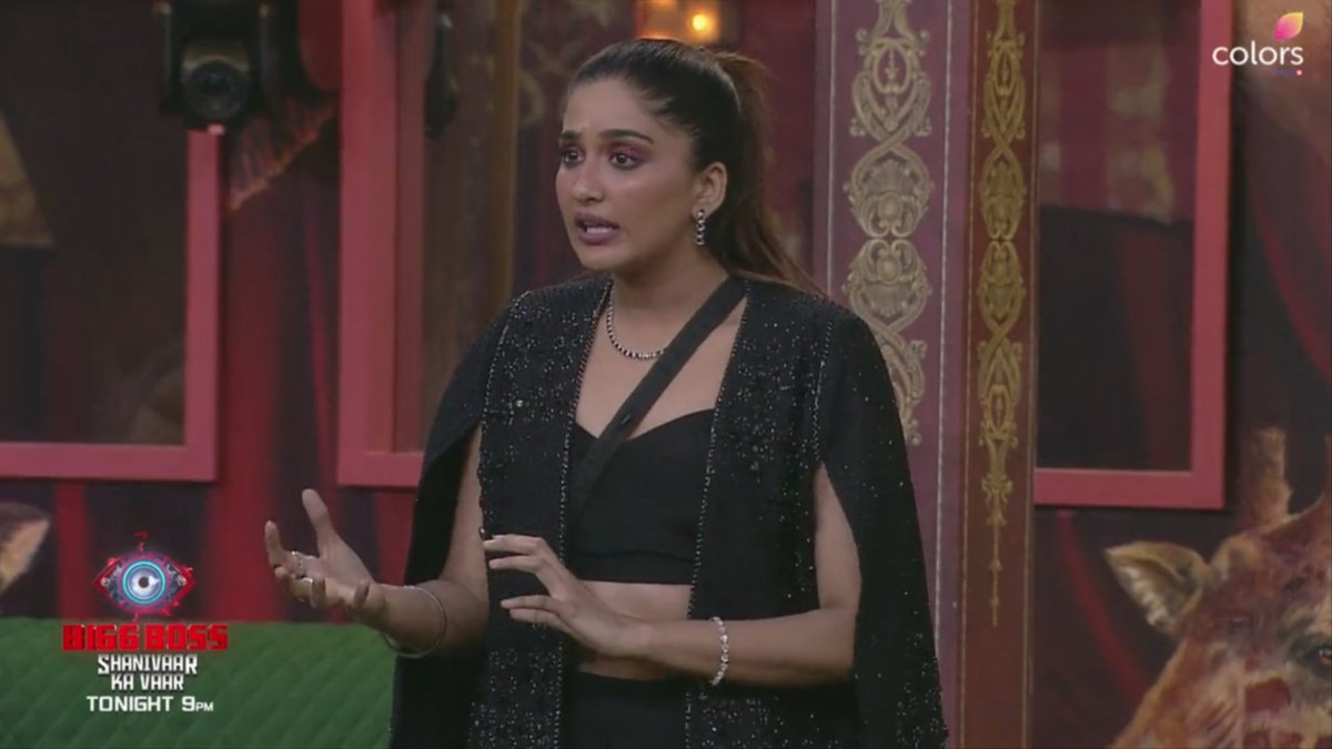 #BiggBoss16 | In The Skull Breaker Task, #PriyankaChaharChoudhary And #NimritKaurAhluwalia Clashed.. #BiggBoss #BB16 Which Side Are You On? Retweet🔃 -- Priyanka Like❤️ -- Nimrit