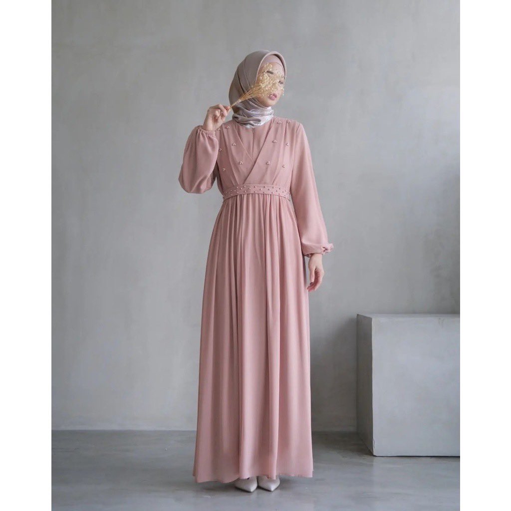 ImanAbdulRahim's tweet photo. On shopee and on me. Susah nak cari dress yang bf friendly, cantik and affordable. This one RM40+ je and no need inner 🫶🏼

I pakai dusty pink size L. Dia ada sampai XXL.

https://t.co/52qApZD8ur https://t.co/awO1F1OvaU