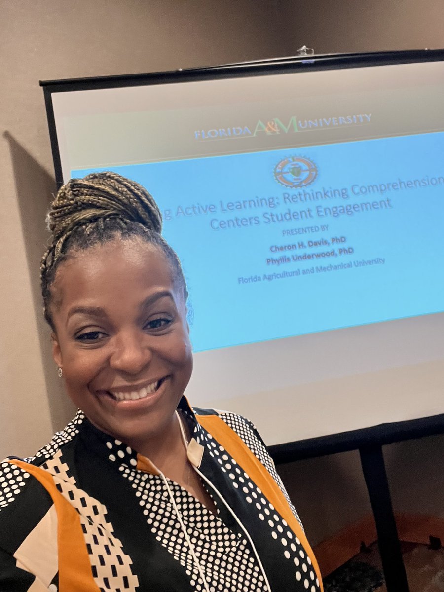 DrCheronDavis's tweet photo. When #FAMUGrads show up for your pre-conference institute at #flaconference2023 it’s a #FAMULY affair! 🐍💚🧡📚
#flareads #flaconference2023 #flashines #strikeboldly https://t.co/fH6J9zo7p4
