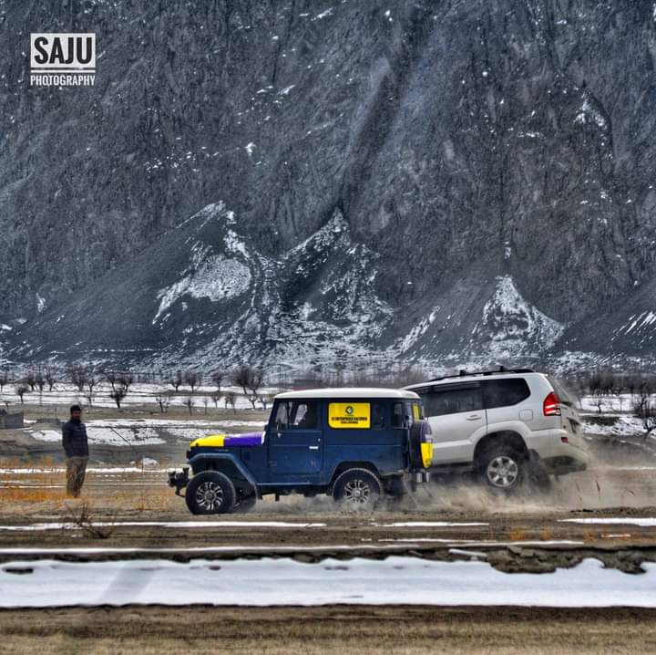 Rgun festival 2nd Indus river jeep rally 2023
Karwodu qomrah Skardu Baltistan 
.
.
.
#picturepakistan #down_dot_com #himalayangeographic #travelbeautifulpakistan #artofvisuals #SajuPhotography #skardubaltistan #wintertourism #discoverearth #WinterWonderland