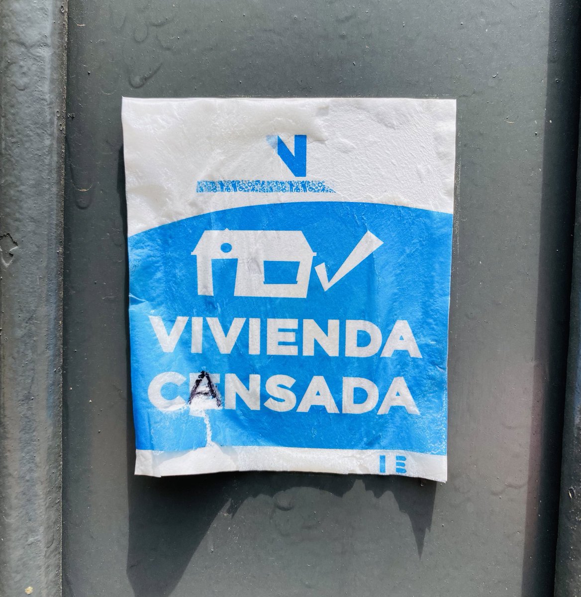 hernanvam's tweet photo. Todas las casas hoy con los cortes de luz y la baja tensión: https://t.co/rP5YAUUPYl