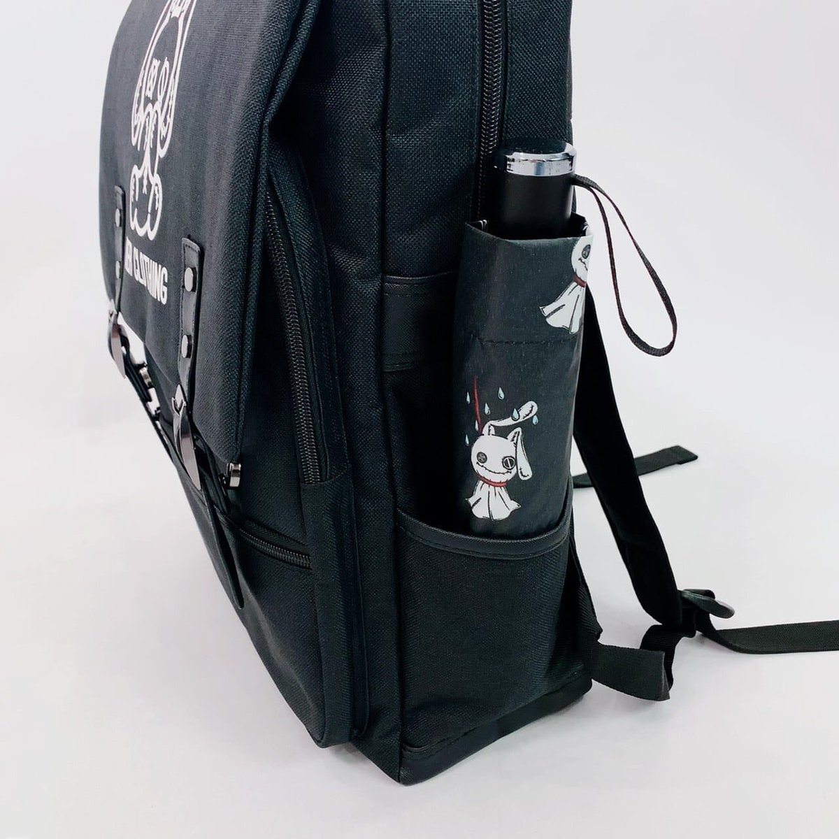 NieR_tokyo's tweet photo. 🎁本日〆切プレゼント企画🎁

7POCKET 大容量SQUARE BACKPACK

🎁3名様にプレゼント🎁

ユニセックスアイテムです🐰

◼応募方法
フォロー(@NieR_tokyo) &amp; RT
◼締切〆  本日24時

※鍵垢の方も対象内です。

是非ご参加ください🙇‍♂️🙇‍♀️ https://t.co/kQ1zwPIWW7