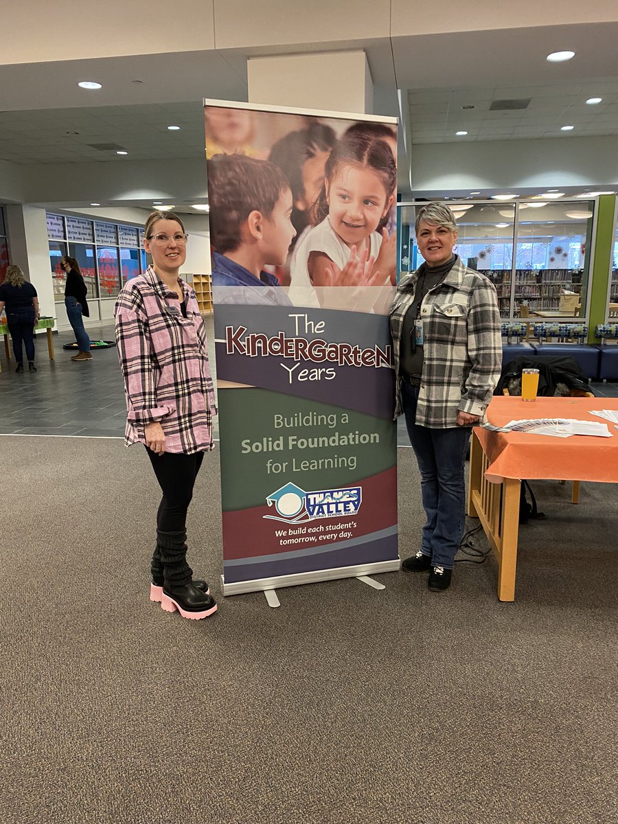 MsGraham (@msgraham7) on Twitter photo Find out about Kindergarten at #Londonpubliclibray for #FamilyLiteracyDay3023 with <a href="/MTrampleasure1/">MichelleTrampleasure</a> Find out about Kindergarten at #Londonpubliclibray for #FamilyLiteracyDay3023 with <a href="/MTrampleasure1/">MichelleTrampleasure</a>