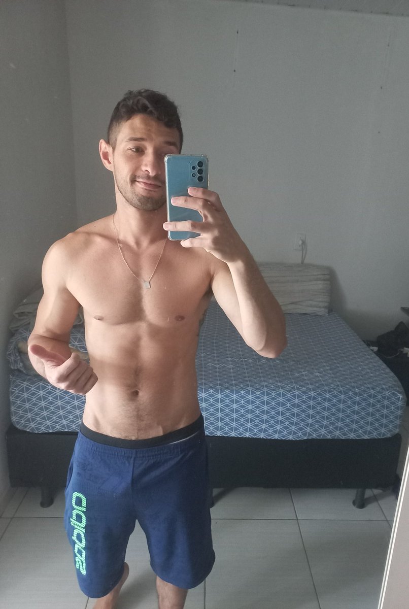 Danpokem's tweet photo. Não decidi qual das duas então vai as duas https://t.co/A3FnJY8cwq