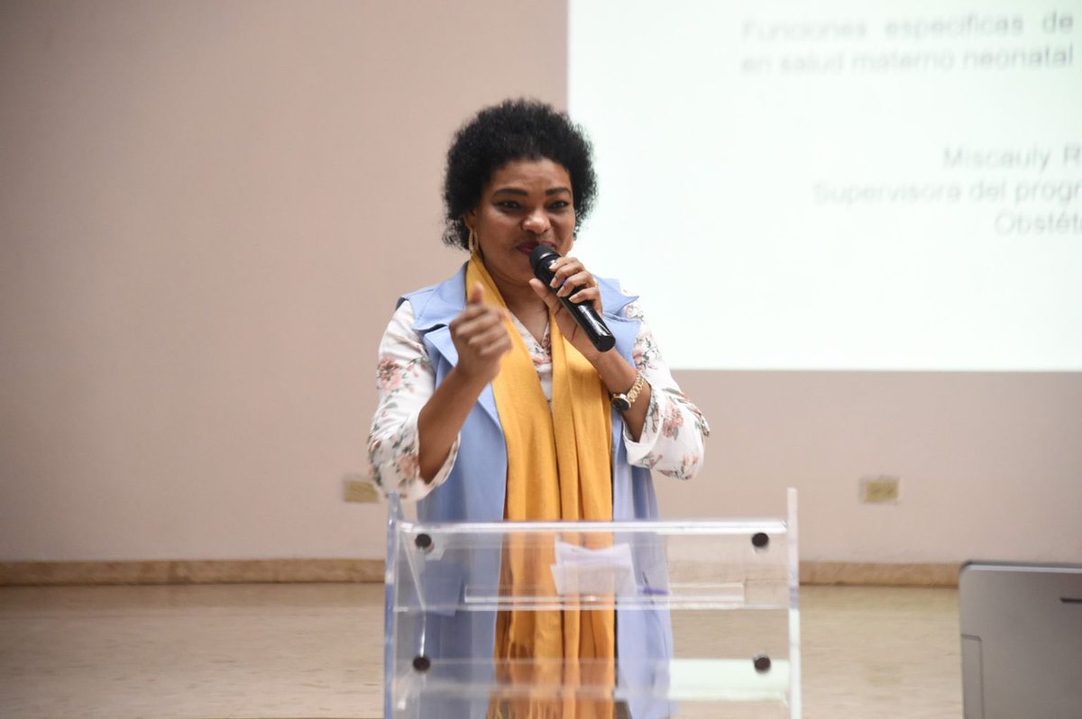 drmariolama's tweet photo. El SNS entrega a 13 hospitales enfermeras especializadas en atención materno-neonatal. Fueron formadas durante un año en la UASD con aval de la Universidad de Chile y el patrocinio de UNFPA, Project HOPE, UNICEF, Ministerio de Salud Pública y la OPS/OMS) https://t.co/8OlzXJj7tV