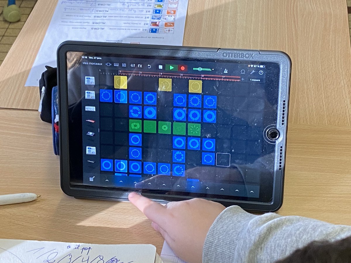 🎶 Les musiques pour la danse des robots sont enregistrées grâce à GarageBand ! Des partitions un peu spéciales... 😁 <a href="/EcoleJussey/">Pôle Éducatif Jussey</a> <a href="/ErunVesoul1/">Erun V1</a> <a href="/Vesoul2Vesoul3/">Circos V2.V3.SDEI</a>