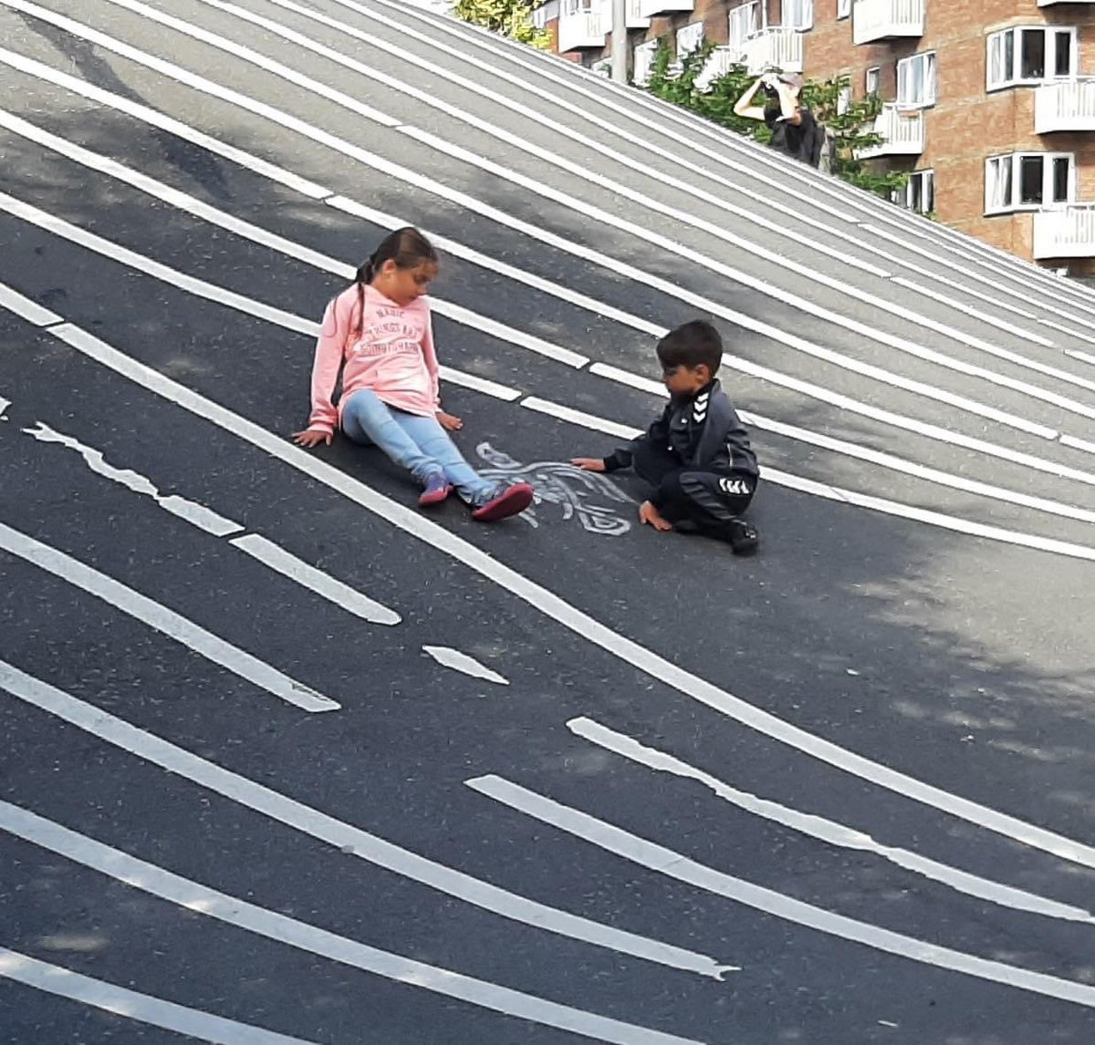 NordicAnimism's tweet photo. Seen on the street in Copenhagen!! Children noticing a Raven Graphitti
#nordicanimism #ravenbanner #streetart #graphitti #copenhagen https://t.co/68RaLUUngE