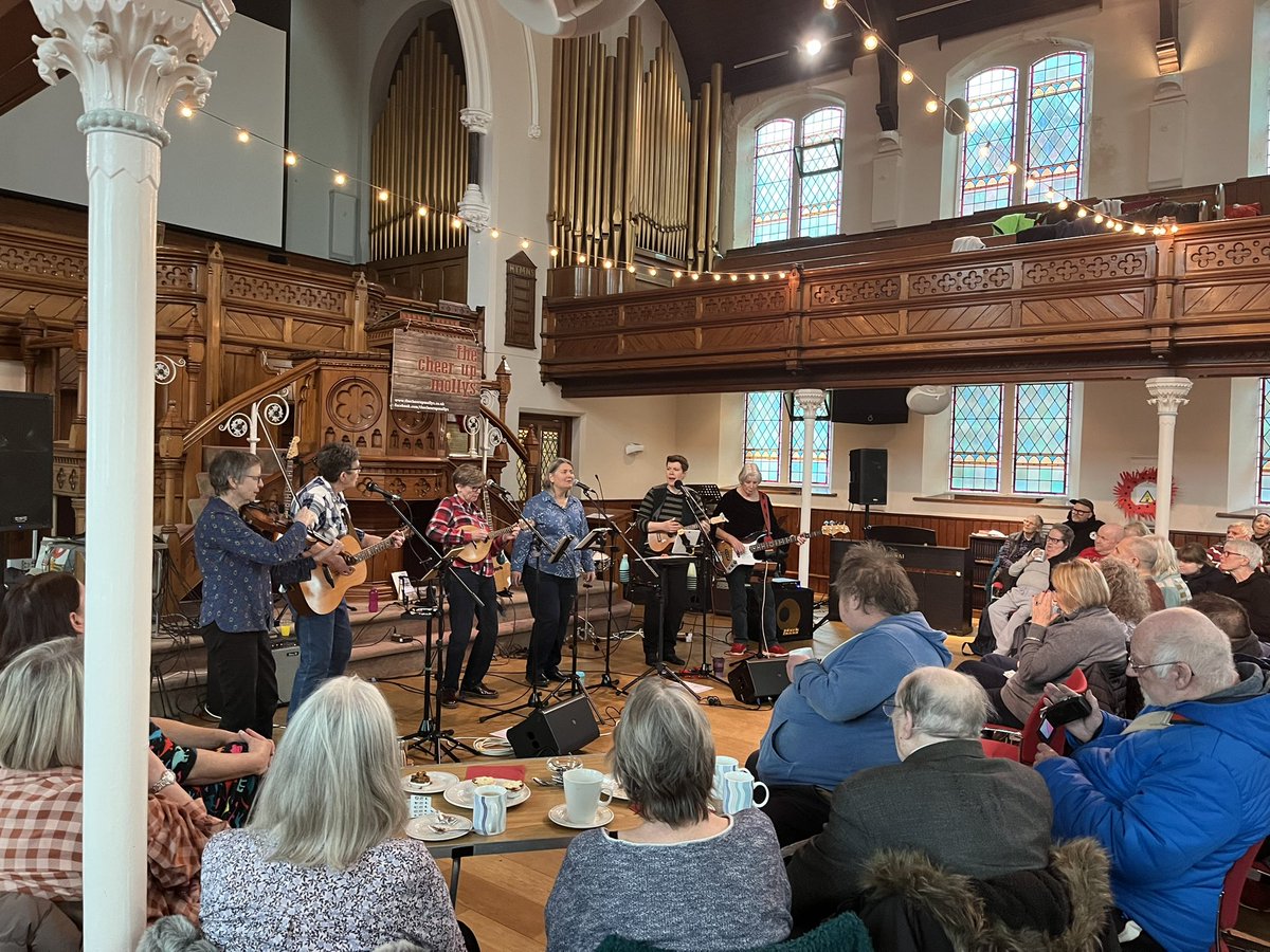 A full house to see the <a href="/CheerUpMollys/">The Cheer Up Mollys</a> at Hove Methodist Church this afternoon <a href="/HoveMethodists/">Hove Methodist</a> #Hove