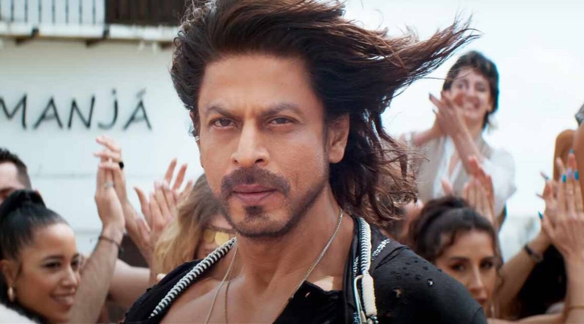 TeamAlp12345's tweet photo. Pathaan box office collection day 3: Shah Rukh Khan starrer records historic numbers as it collects Rs 313 crore worldwide in three days  #pathaan #shahrukhkhan #bollywood  milestone for Hindi cinema’s box office.  #pathaan #boxoffice #movies #imsrk https://t.co/CfT9wS6rFE