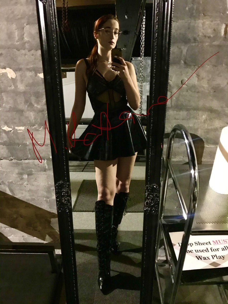 Katerina_the_G's tweet photo. Do I look cute? Don’t overestimate the cuteness... not advised. https://t.co/p1v97ymKYW