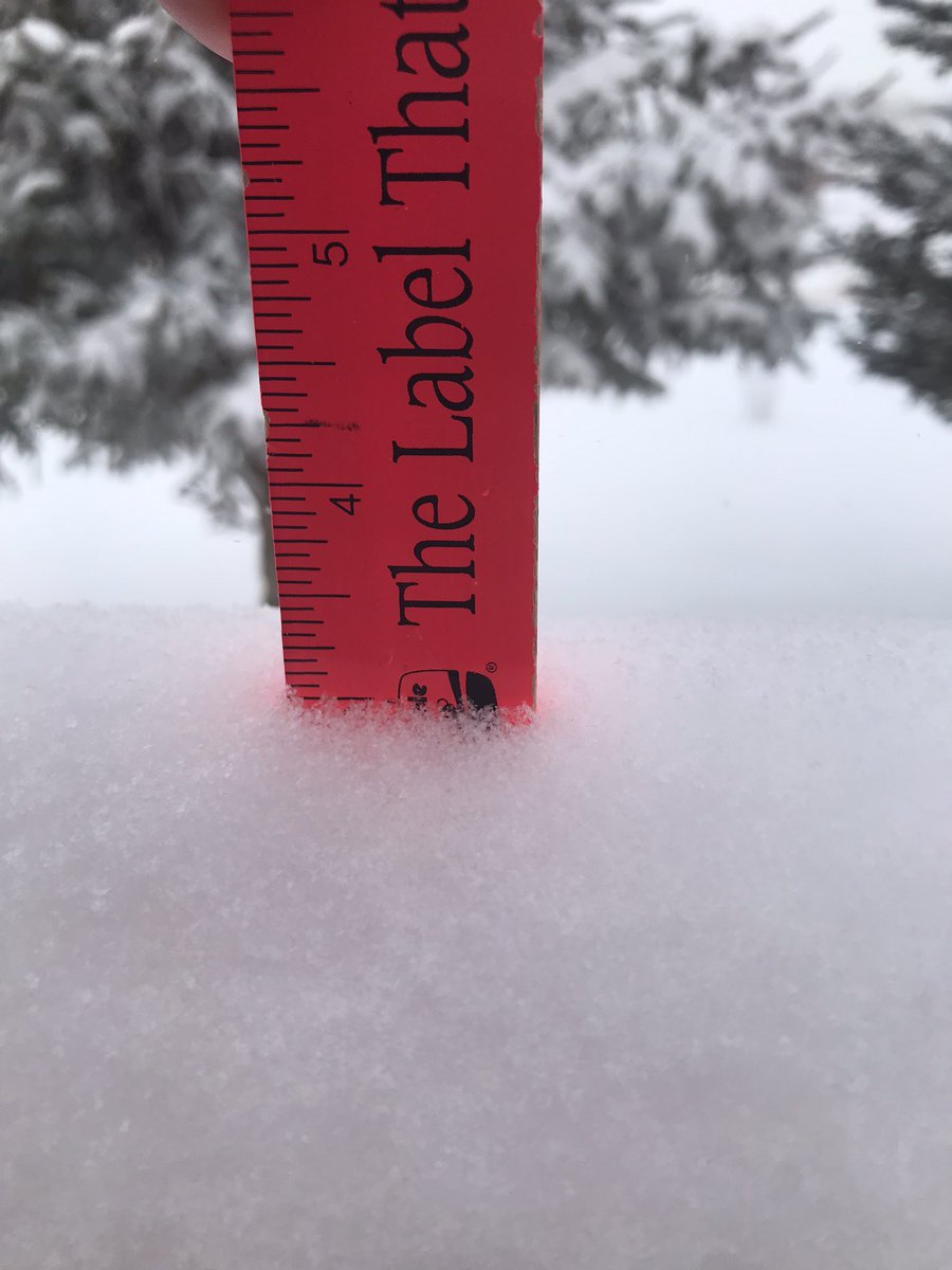 DaveHintz's tweet photo. @NWSRapidCity Put me down for exactly 3” of snow. Still have some flurries but doubt it will add to the accums. https://t.co/v7v6h12Nsp